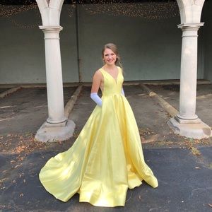 SHERRI HILL YELLOW PROM DRESS